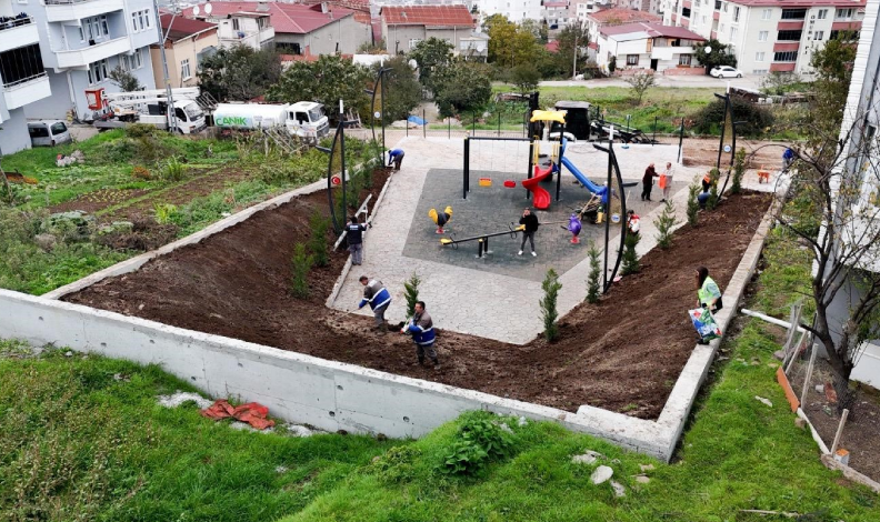Canik’te çocuklara yeni parklar
