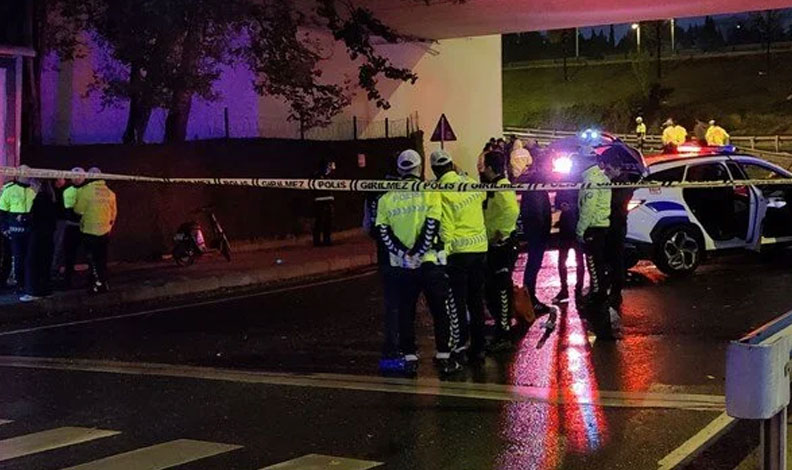 Kaza yerinde otobüs çarpması: Bir polis şehit oldu