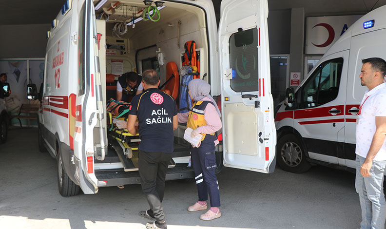 Erzincan’da trafik kazası: 1 ölü, 3 yaralı