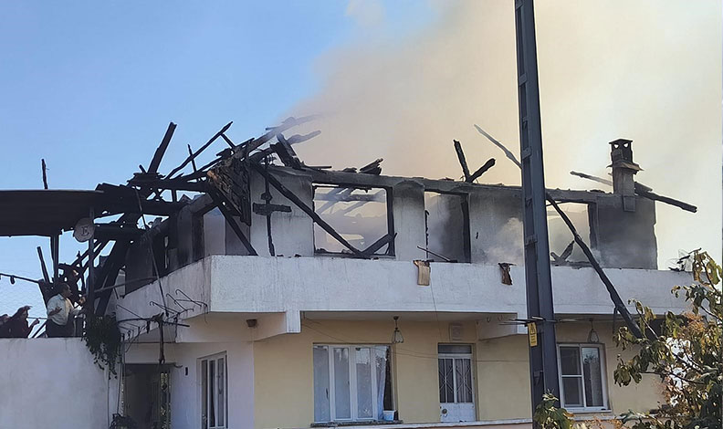 Yağmur duasını yarıda bırakarak alevlere müdahale ettiler
