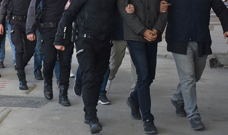İstanbul’da FETÖ propagandası yapan 8 kişi gözaltına alındı